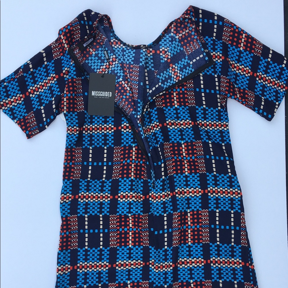 MISSGUIDED CHECKERED SHORT SLEEVED DRESS